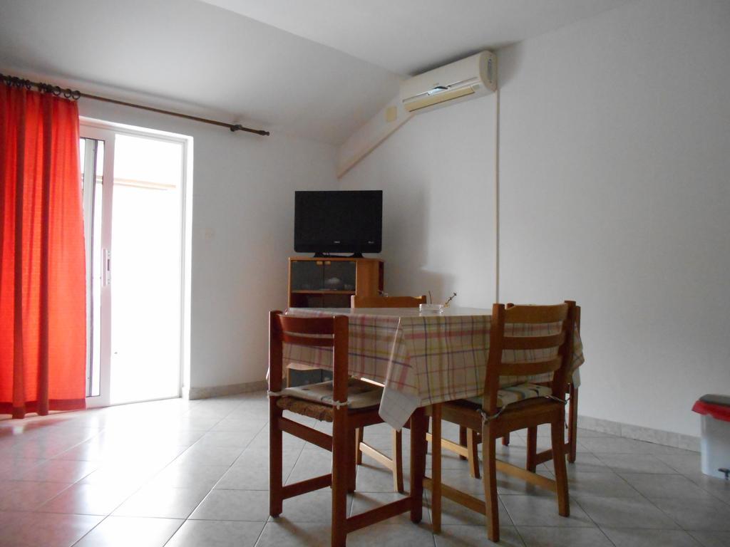 Apartment Kurelic ราบ ภายนอก รูปภาพ